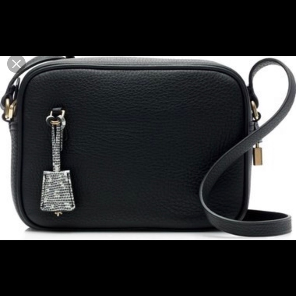 Black Signet Black in Italian Leather.